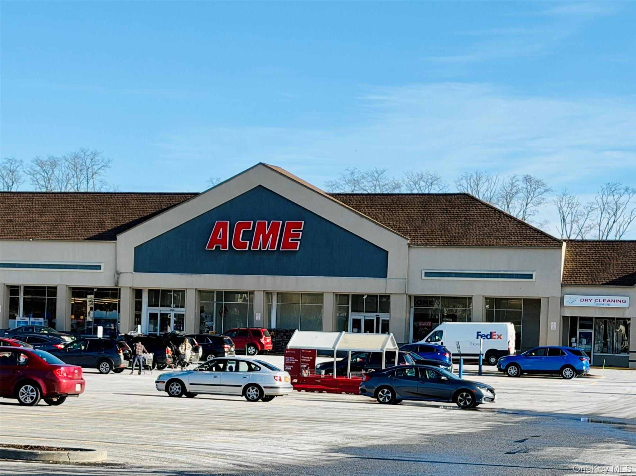 110 Wayacross Road Mahopac, NY 10541 - Photo 13 of 29 a store with outdoor seating area