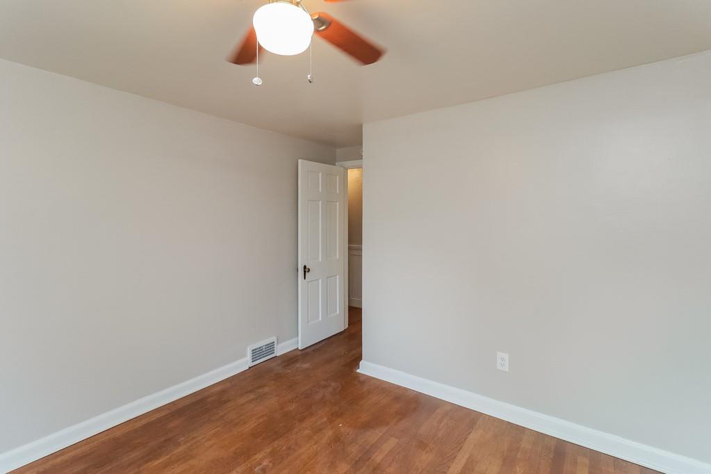18 Alice Street Pittsburgh, PA 30342 - Photo 8 of 11 a view of an empty room with a window