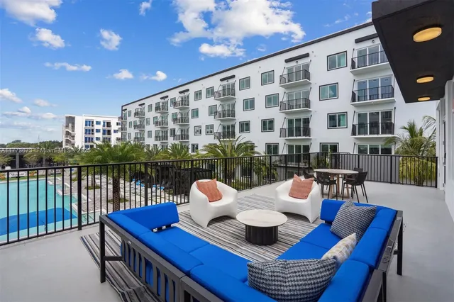 $4,085 | 2095 West Atlantic Avenue, Unit C1, Delray Beach, FL 33445