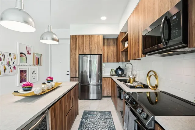 $4,085 | 2095 West Atlantic Avenue, Unit C1, Delray Beach, FL 33445