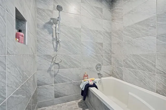 $4,085 | 2095 West Atlantic Avenue, Unit C1, Delray Beach, FL 33445