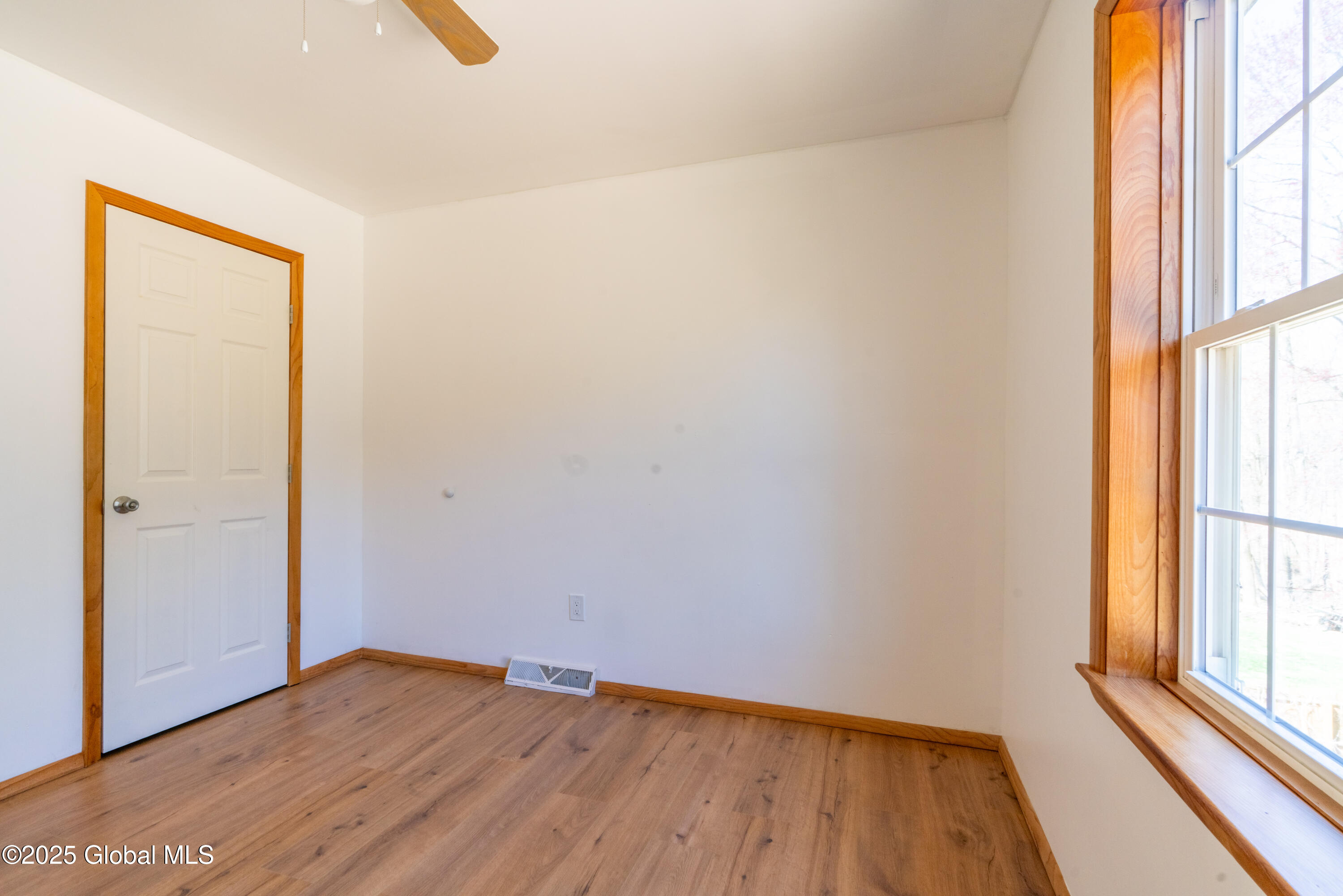 4819 Highway 50 Northumberland, NY 12831 - Photo 13 of 32 DSC04993-HDR