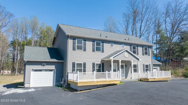 $2,800 | 4819 Highway 50, Northumberland, NY 12831