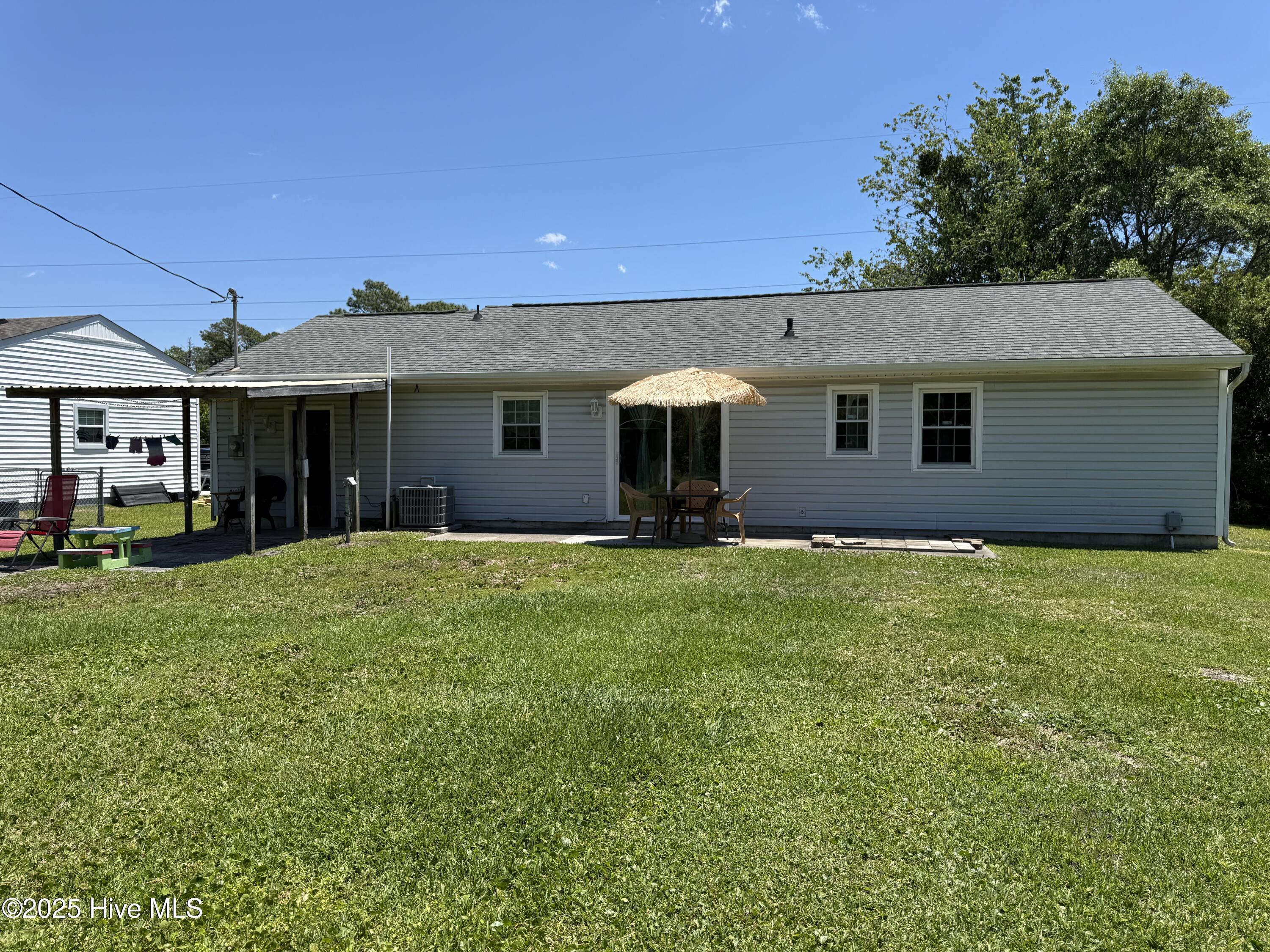 1164 Hibbs Road Newport, NC 28570 - Photo 19 of 20 Back of House