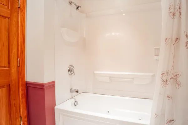 $399,900 | 18 Lookout Trace, Galena, IL 61036