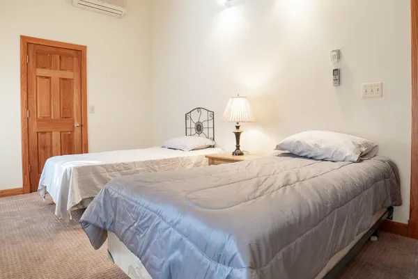 $399,900 | 18 Lookout Trace, Galena, IL 61036