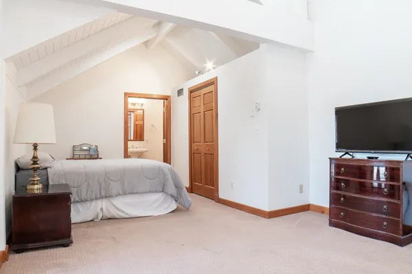 $399,900 | 18 Lookout Trace, Galena, IL 61036