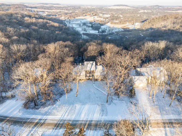 $399,900 | 18 Lookout Trace, Galena, IL 61036