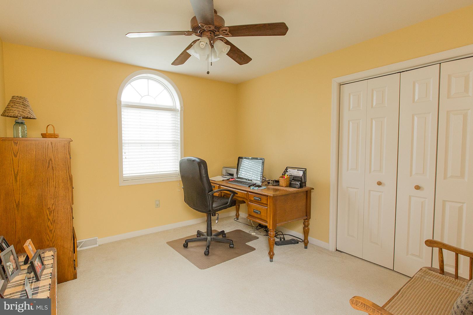 840 East Butter Road York, PA 17406 - Photo 35 of 68