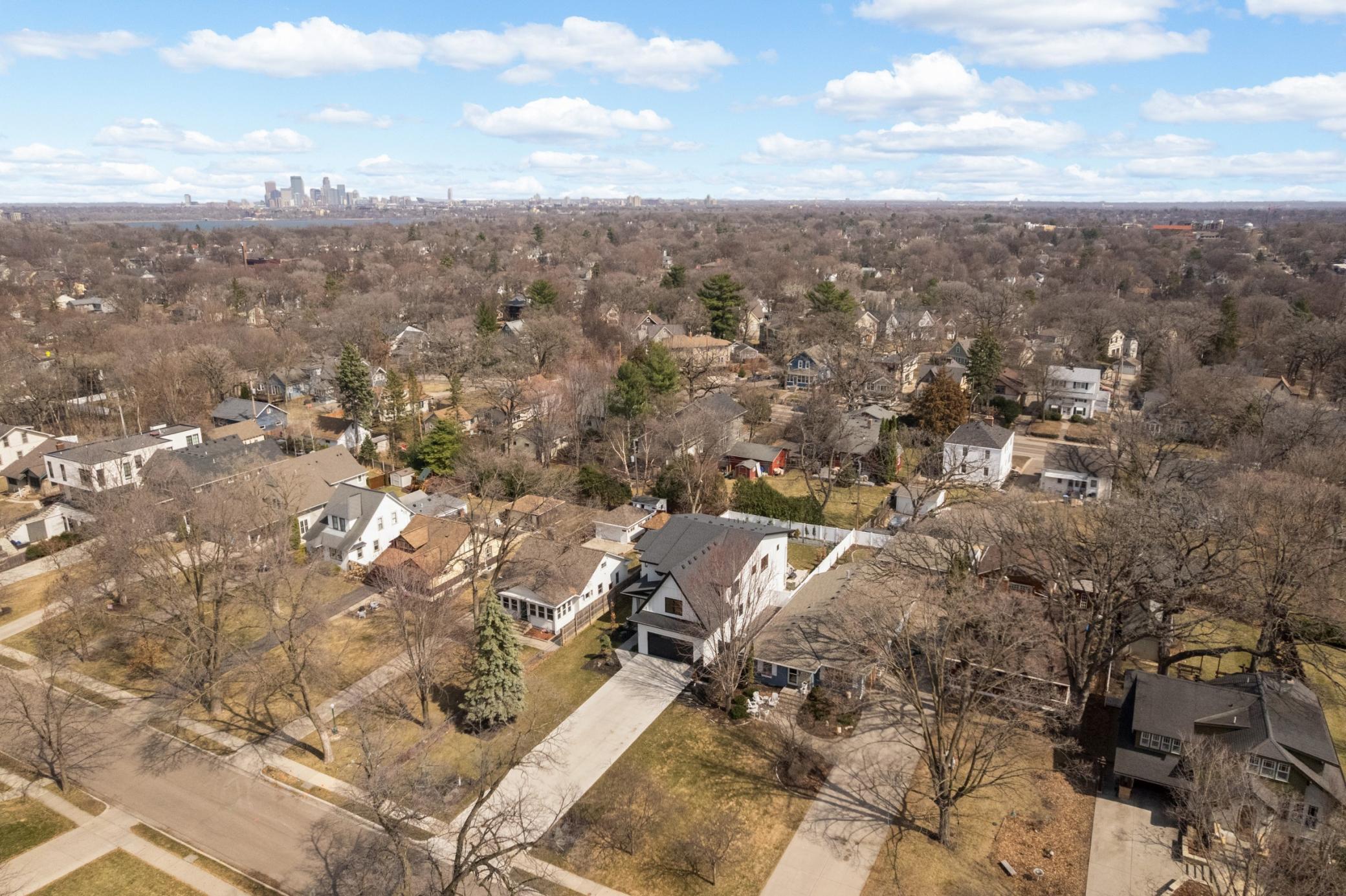4237 Scott Terrace Edina, MN 55416 - Photo 3 of 117
