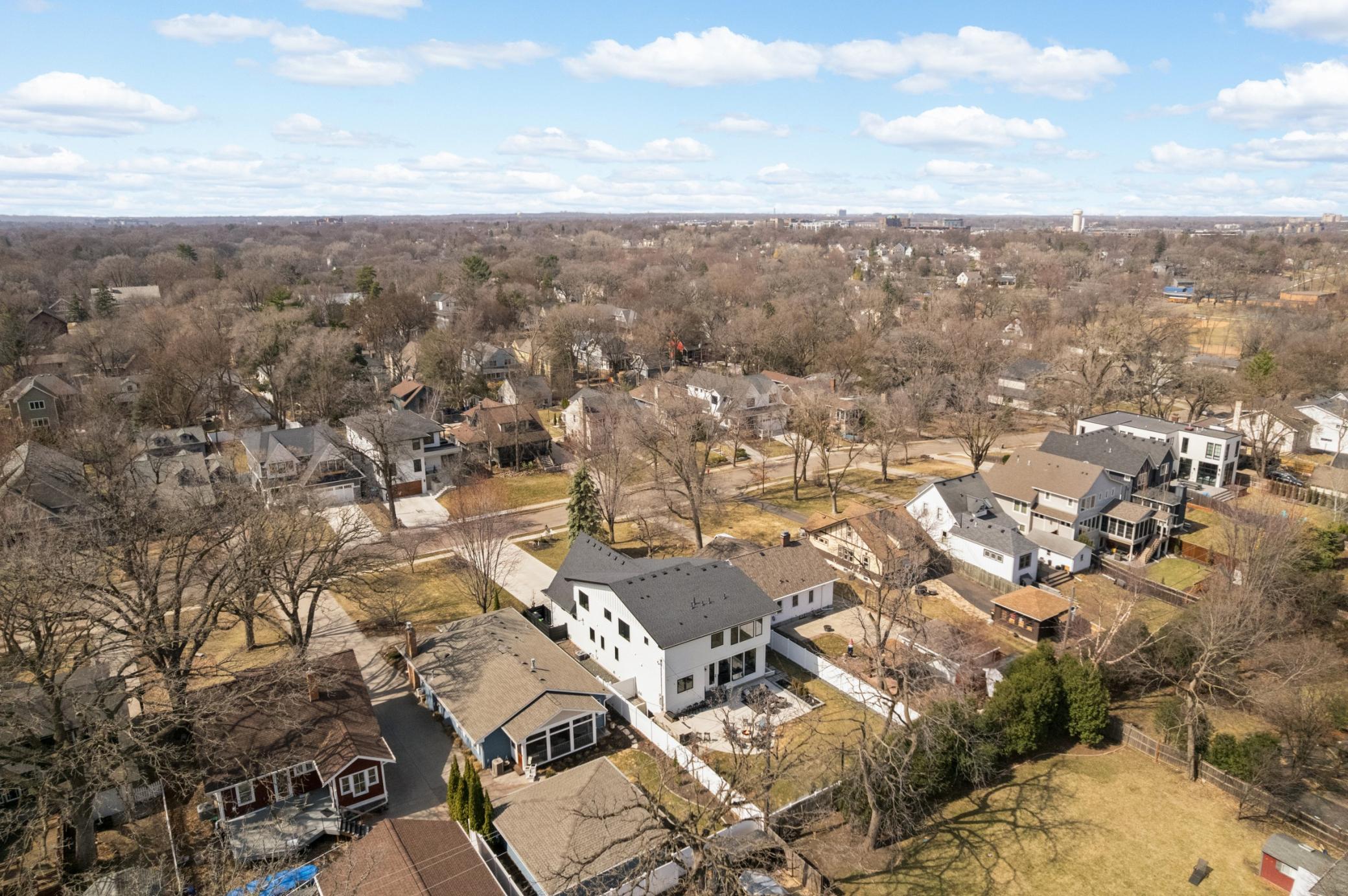 4237 Scott Terrace Edina, MN 55416 - Photo 10 of 117