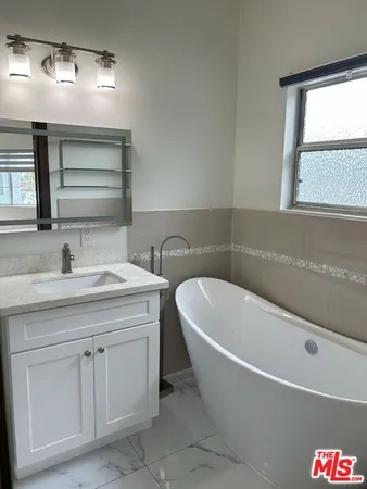 $4,950 | 7916 Blackburn Avenue, Unit 1, Los Angeles, CA 90048