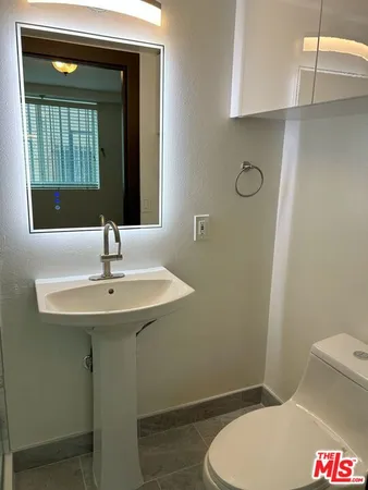 $4,950 | 7916 Blackburn Avenue, Unit 1, Los Angeles, CA 90048