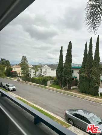 $4,950 | 7916 Blackburn Avenue, Unit 1, Los Angeles, CA 90048