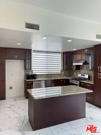 $4,950 | 7916 Blackburn Avenue, Unit 1, Los Angeles, CA 90048