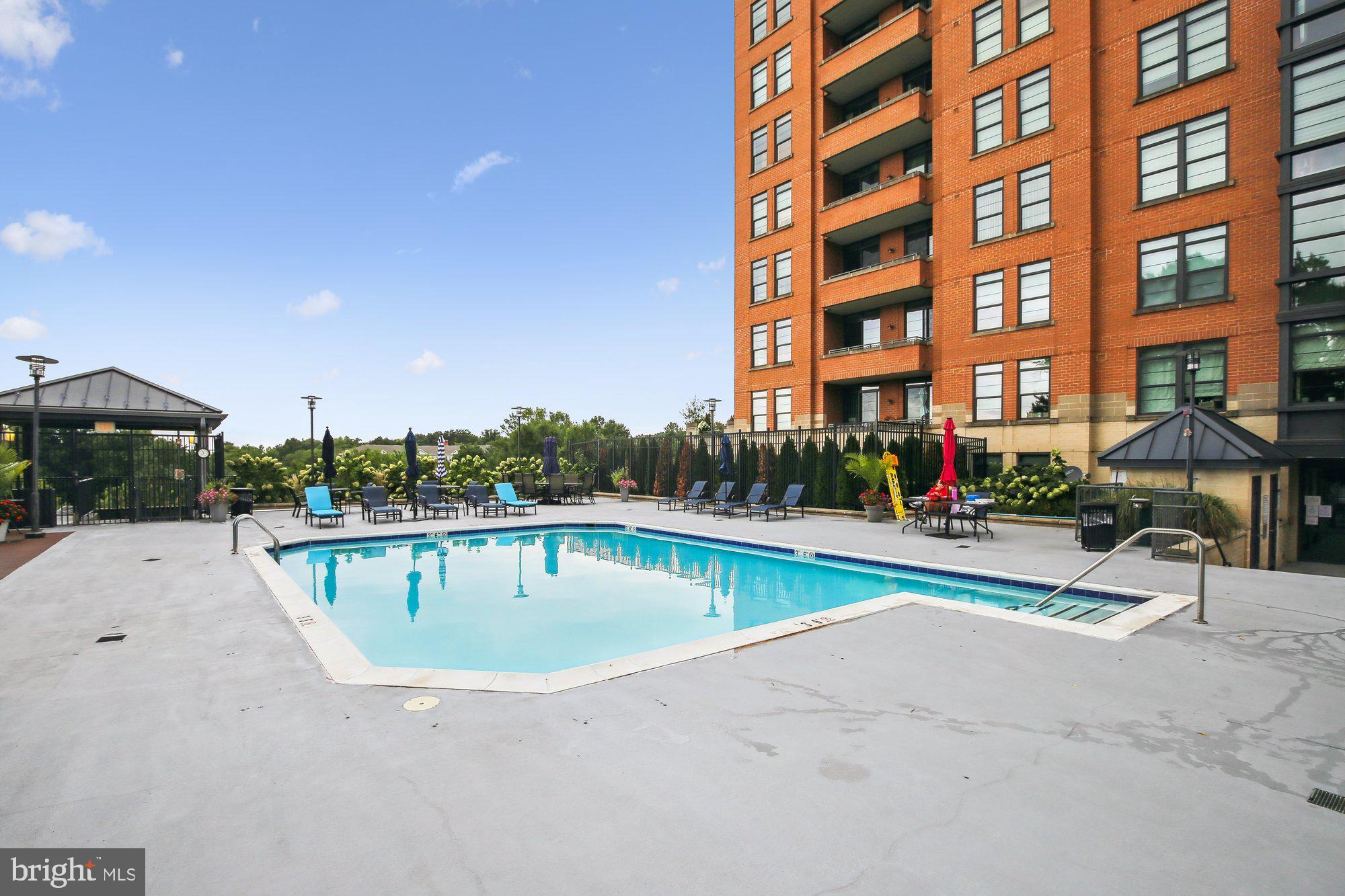 1830 Fountain Drive, Unit 1006 Reston, VA 20190 - Photo 21 of 33 Paramount Pool