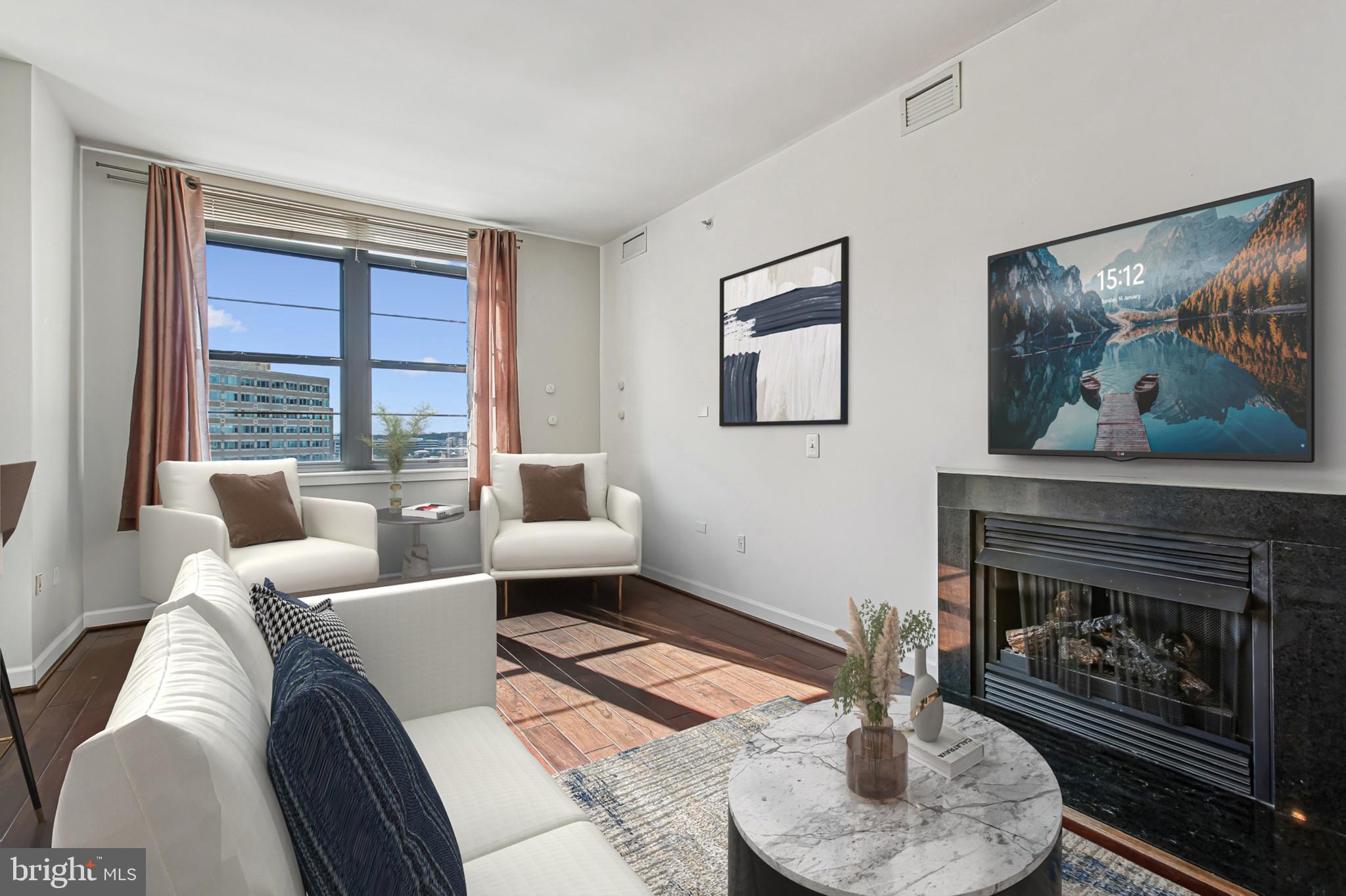 1830 Fountain Drive, Unit 1006 Reston, VA 20190 - Photo 3 of 33 Living Room