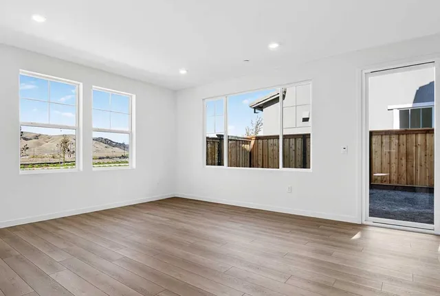 $749,900 | 5716 Lake Club Drive, Fairfield, CA 94533