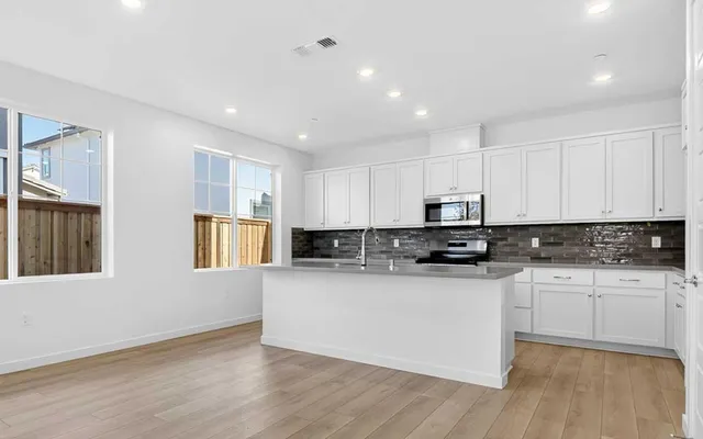 $749,900 | 5716 Lake Club Drive, Fairfield, CA 94533