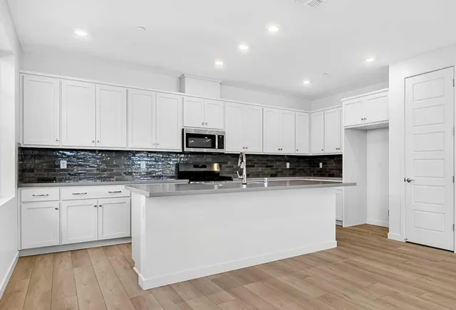 $749,900 | 5716 Lake Club Drive, Fairfield, CA 94533