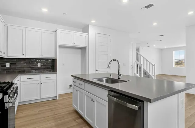 $749,900 | 5716 Lake Club Drive, Fairfield, CA 94533