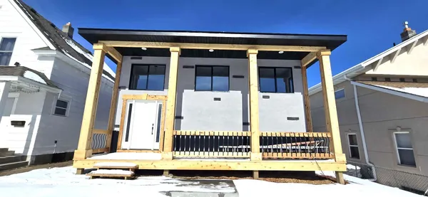 $405,000 | 1319 Minnehaha Avenue East, St. Paul, MN 55106