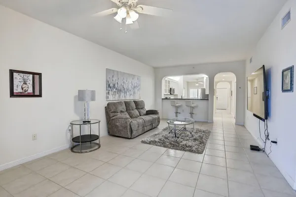 $300,000 | 7635 Southampton Terrace, Unit 312, Tamarac, FL 33321