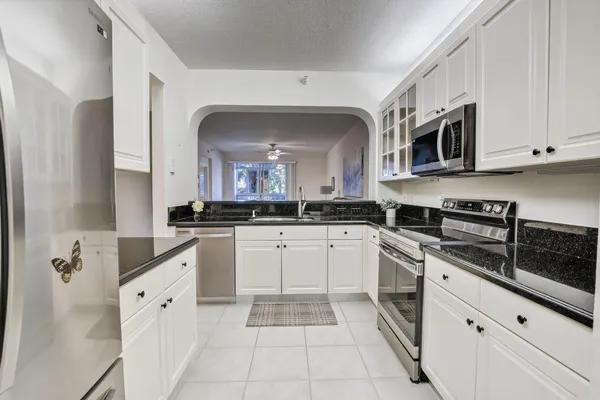 $300,000 | 7635 Southampton Terrace, Unit 312, Tamarac, FL 33321