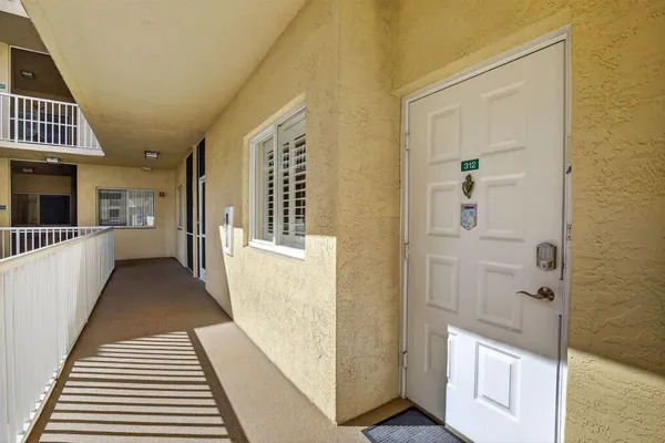 $300,000 | 7635 Southampton Terrace, Unit 312, Tamarac, FL 33321