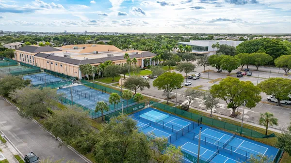 $300,000 | 7635 Southampton Terrace, Unit 312, Tamarac, FL 33321