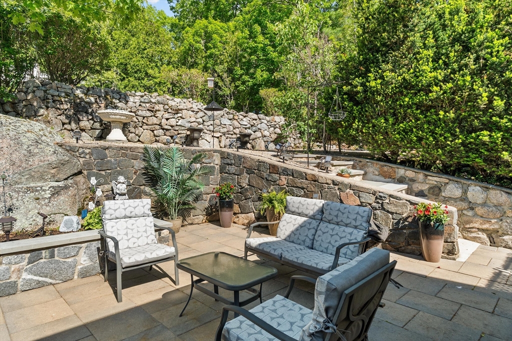 29 Copeland Road Lynn, MA 01904 - Photo 32 of 42 Gallery Image 32