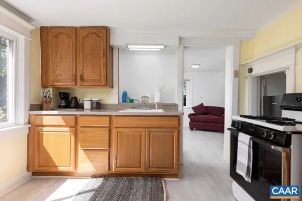 $2,600 | 243 Shamrock Road, Charlottesville, VA 22903