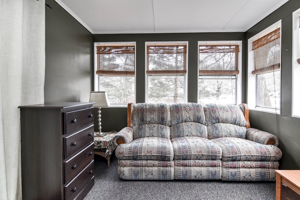 54 Shaw Farm Road Holliston, MA 01746 - Photo 7 of 21