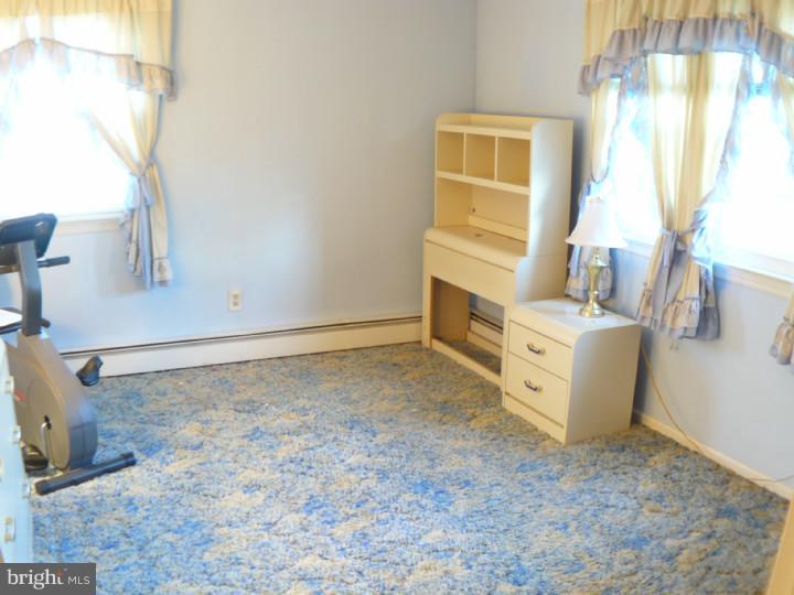 31 Deerpath Road Chalfont, PA 18914 - Photo 11 of 12 Bedroom 4