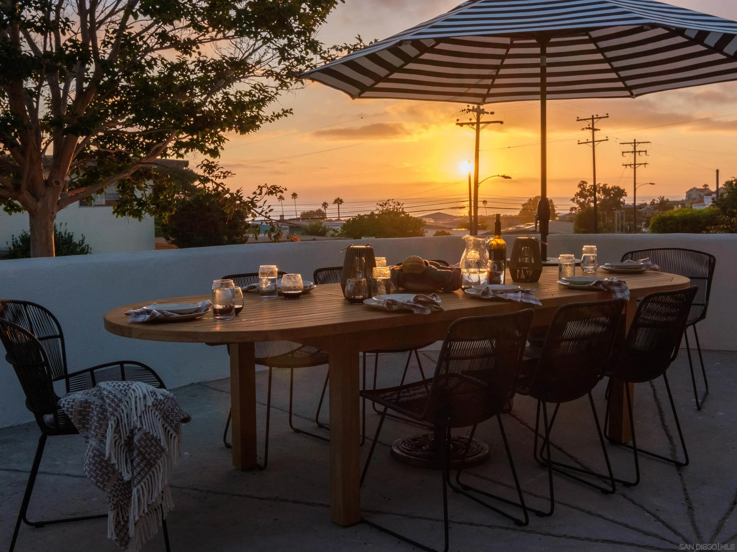 1915 Montgomery Avenue Cardiff-by-the-Sea, CA 92007 - Photo 2 of 32 a view of a outdoor seating area with furniture