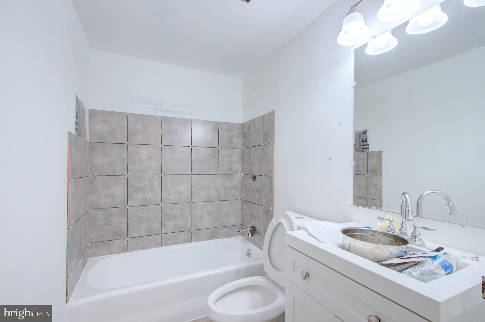 7360 Edsworth Road Baltimore, MD 21222 - Photo 11 of 18