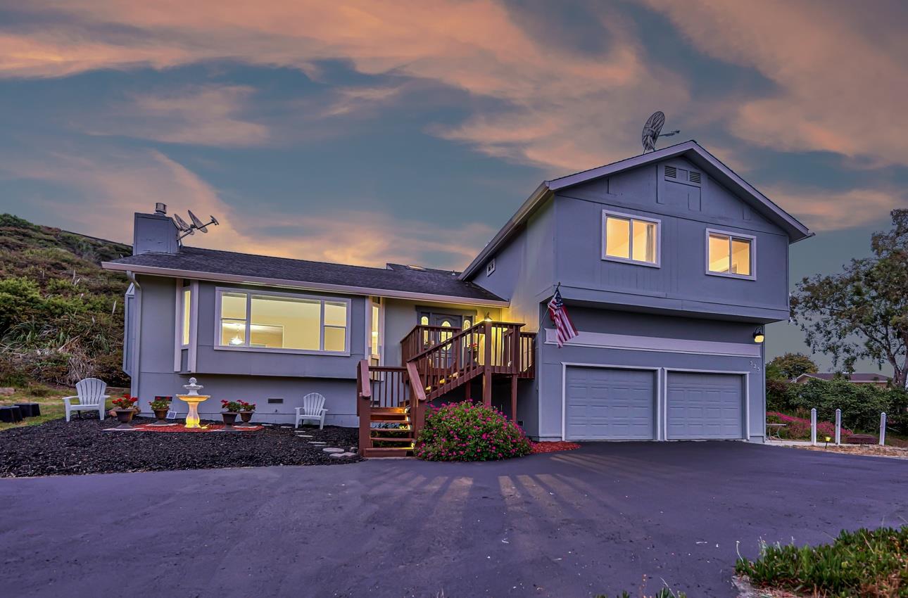 525 Strawberry Road Watsonville, CA 95076 - Photo 2 of 31 Gallery Image 2