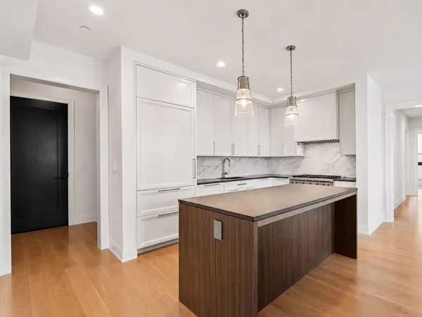 $8,500 | 100 Linden Street, Unit 203, Wellesley, MA 02482