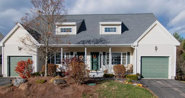 $450,000 | 20 Locksley Lane, Raymond, NH 03077