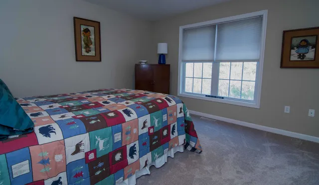 $450,000 | 20 Locksley Lane, Raymond, NH 03077