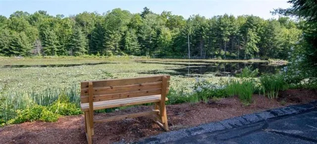 $450,000 | 20 Locksley Lane, Raymond, NH 03077