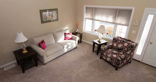 $450,000 | 20 Locksley Lane, Raymond, NH 03077