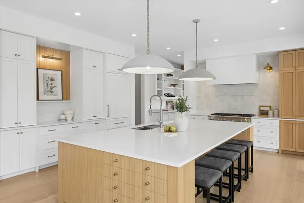 $2,200,000 | 580 Kearsage Avenue, Elmhurst, IL 60126