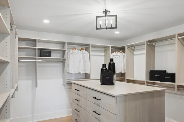 $2,200,000 | 580 Kearsage Avenue, Elmhurst, IL 60126