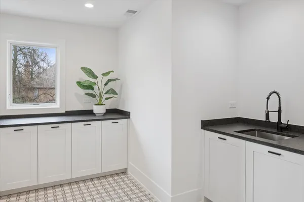 $2,200,000 | 580 Kearsage Avenue, Elmhurst, IL 60126