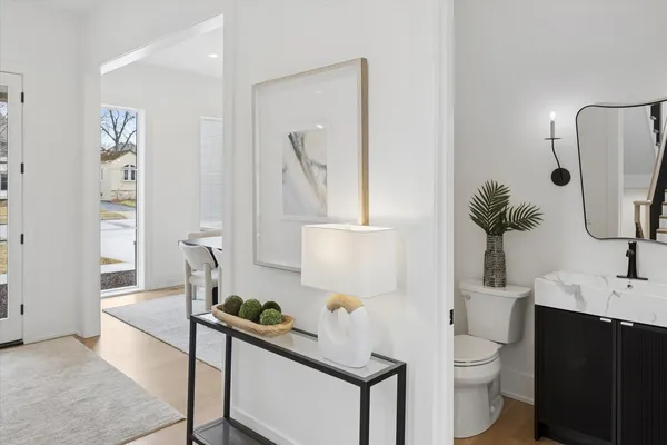 $2,200,000 | 580 Kearsage Avenue, Elmhurst, IL 60126