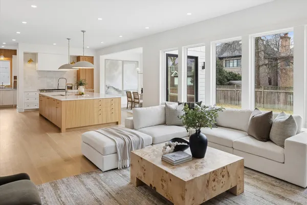 $2,200,000 | 580 Kearsage Avenue, Elmhurst, IL 60126