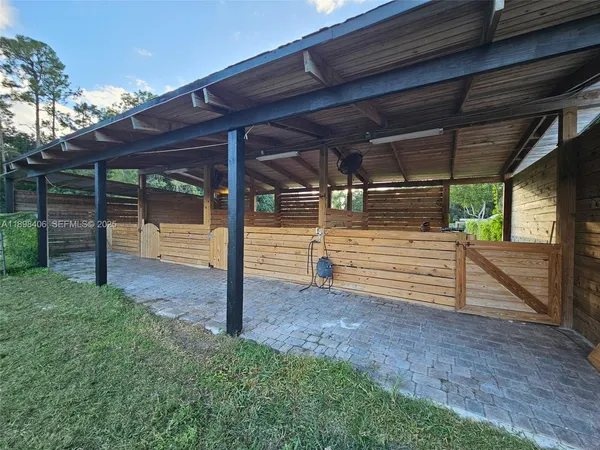 a view of a backyard room