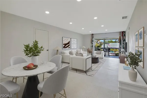 $2,250 | 6731 Panther Lane, Unit D6, Fort Myers, FL 33919