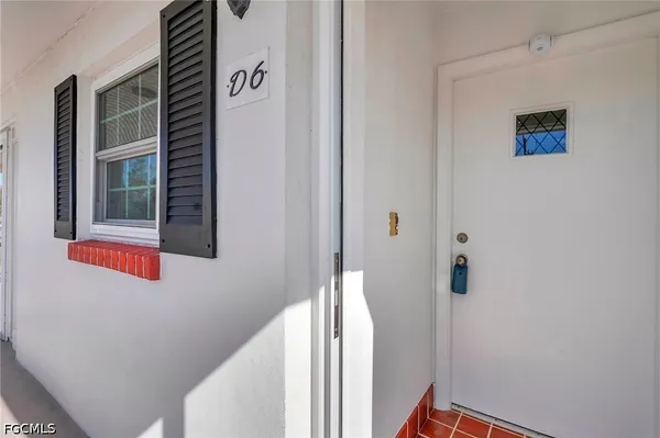 $2,250 | 6731 Panther Lane, Unit D6, Fort Myers, FL 33919